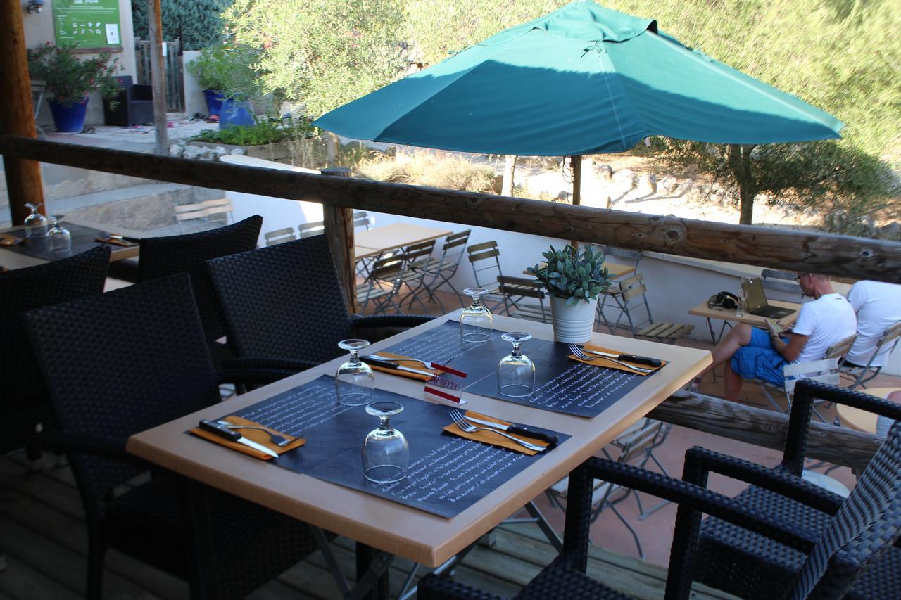 Camping Forcalquier Les Routes De Provence Hotel Екстериор снимка