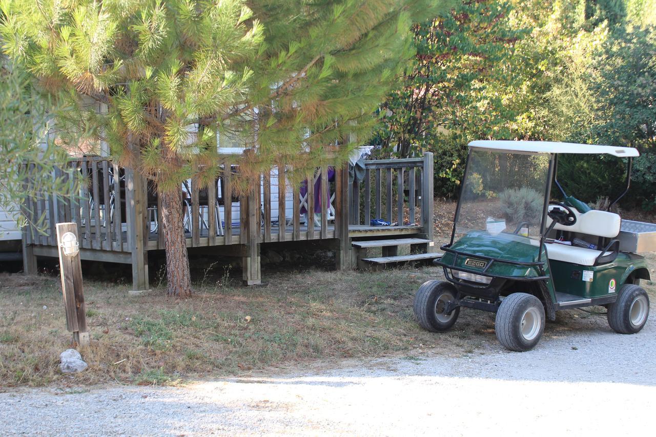 Camping Forcalquier Les Routes De Provence Hotel Екстериор снимка